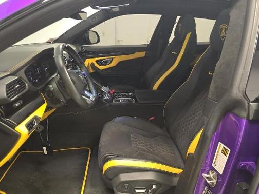 2023 Lamborghini Urus S