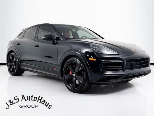 2022 Porsche Cayenne GTS