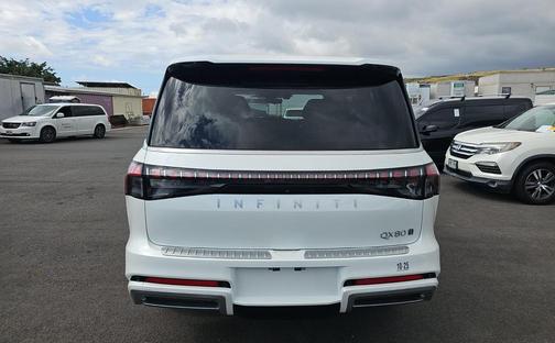 2025 INFINITI QX80 SENSORY AWD