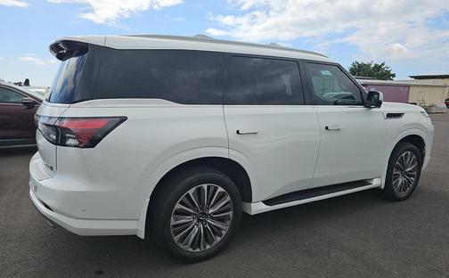 2025 INFINITI QX80 SENSORY AWD