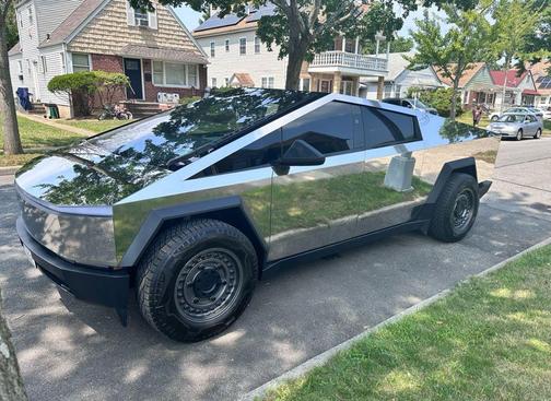 2024 Tesla Cybertruck All-Wheel Drive