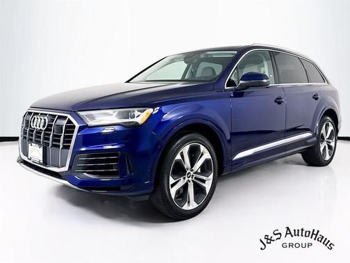 2022 Audi Q7 55 Premium Plus