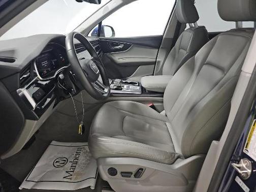 2022 Audi Q7 55 Premium Plus