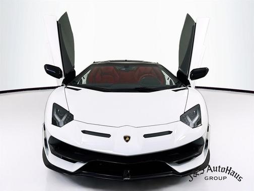 2021 Lamborghini Aventador SVJ Roadster