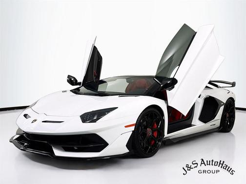 2021 Lamborghini Aventador SVJ Roadster