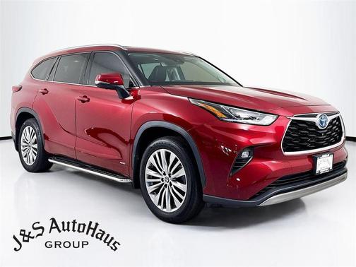 2023 Toyota Highlander Hybrid Platinum