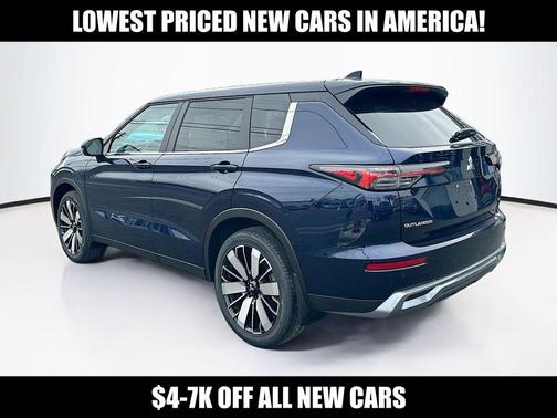 Cosmic Blue Metallic 2026 Mitsubishi Outlander SE 2.5 S-AWC