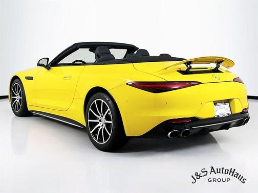 2023 Mercedes-Benz AMG SL 43 Base