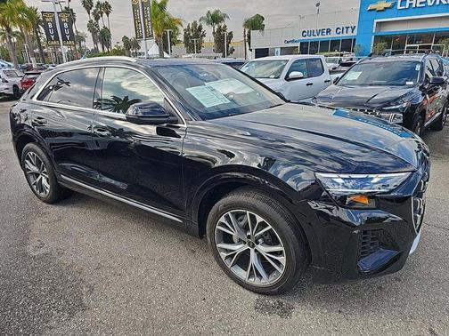 2024 Audi Q8 55 Premium Plus