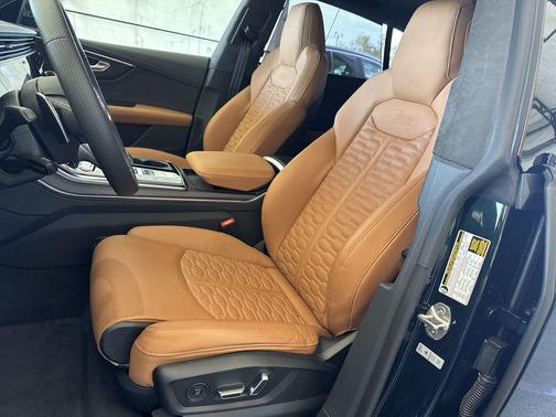 2022 Audi RS Q8 4.0T