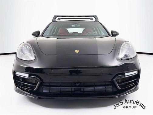 2020 Porsche Panamera GTS