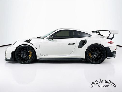 2018 Porsche 911 GT2 RS