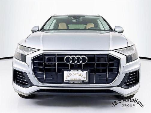 2023 Audi Q8 55 Premium Plus