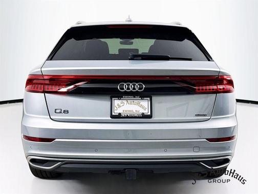 2023 Audi Q8 55 Premium Plus