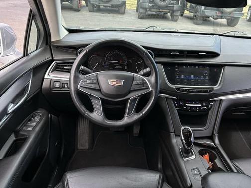 2018 Cadillac XT5 Premium Luxury