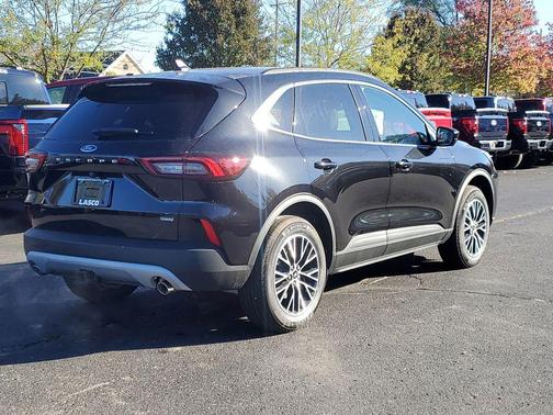 2026 Ford Escape PHEV SE