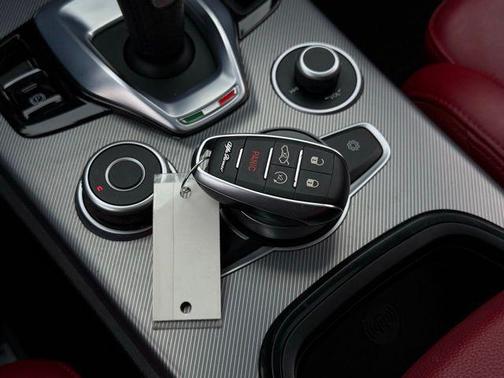 2024 Alfa Romeo Stelvio Veloce AWD