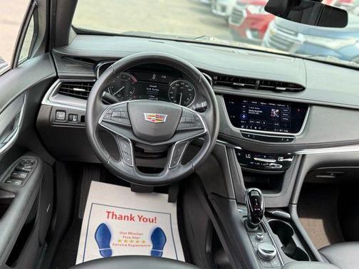 2022 Cadillac XT5 Luxury