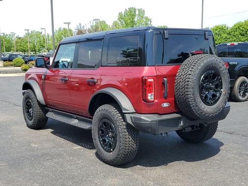 Ruby Red Metallic Tinted Clearcoat 2026 Ford Bronco Big Bend