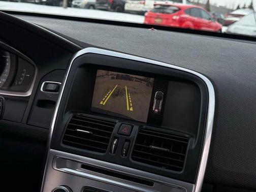 2017 Volvo XC60 T6 Dynamic