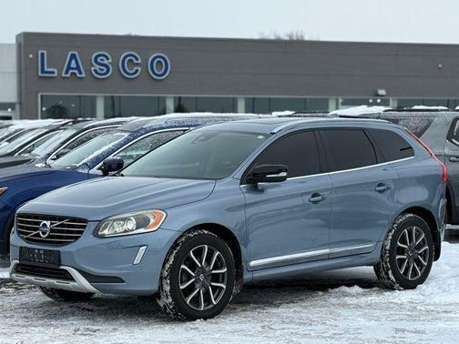 2017 Volvo XC60 T6 Dynamic
