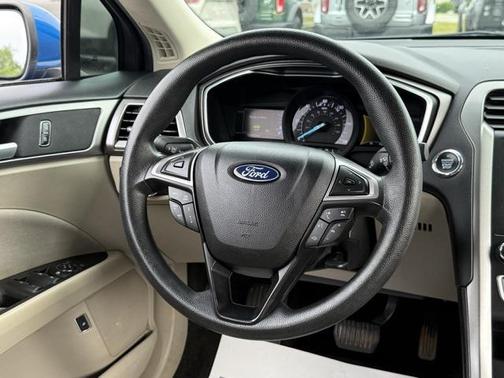 2020 Ford Fusion Hybrid SE