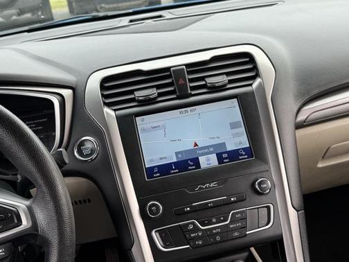 2020 Ford Fusion Hybrid SE