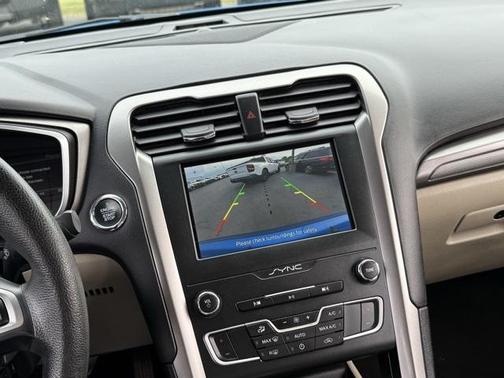 2020 Ford Fusion Hybrid SE