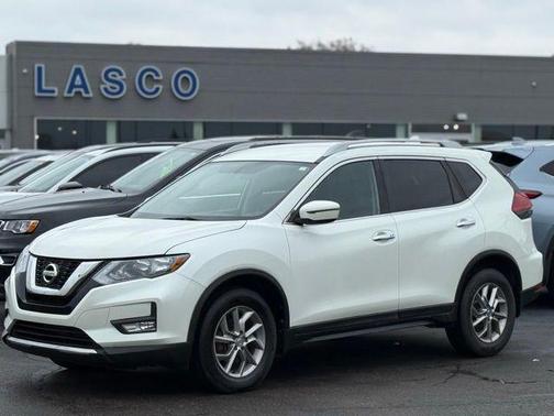2017 Nissan Rogue SV