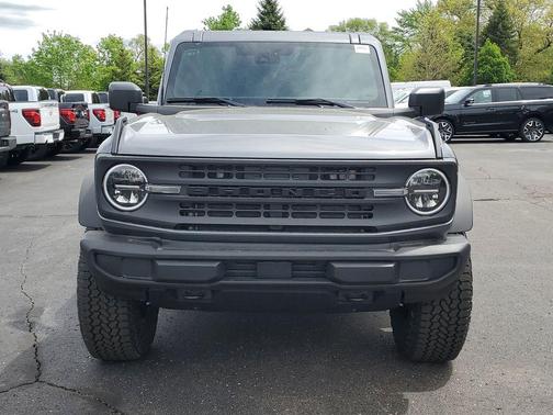 Carbonized Gray Metallic 2026 Ford Bronco Big Bend