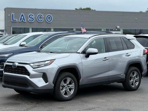 2022 Toyota RAV4 Hybrid XLE