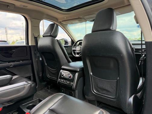 Infinite Black Metallic Clearcoat 2022 Lincoln Aviator Standard AWD