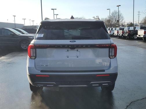 2026 Ford Explorer Active w/200A Pkg