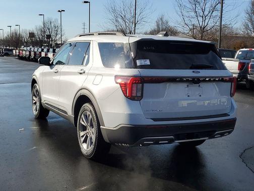 2026 Ford Explorer Active w/200A Pkg
