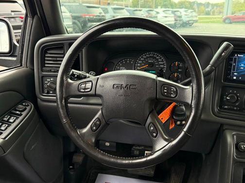 2005 GMC Sierra 1500 SLE HD Crew Cab