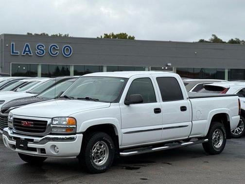 2005 GMC Sierra 1500 SLE HD Crew Cab