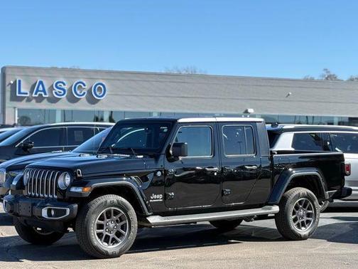 2022 Jeep Gladiator Overland