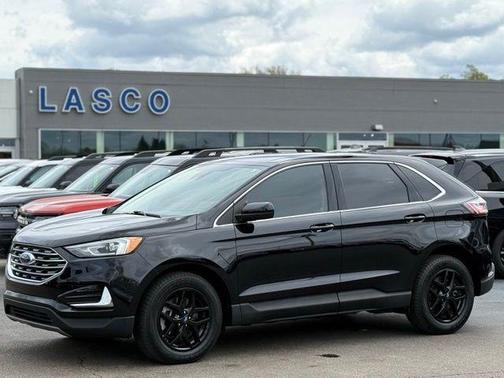 Agate Black Metallic 2022 Ford Edge SEL
