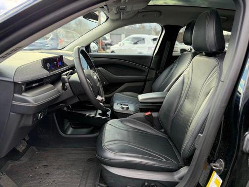 2022 Ford Mustang Mach-E Premium