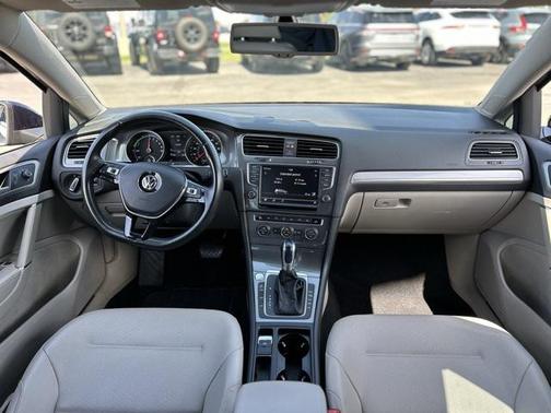 2016 Volkswagen e-Golf SEL Premium