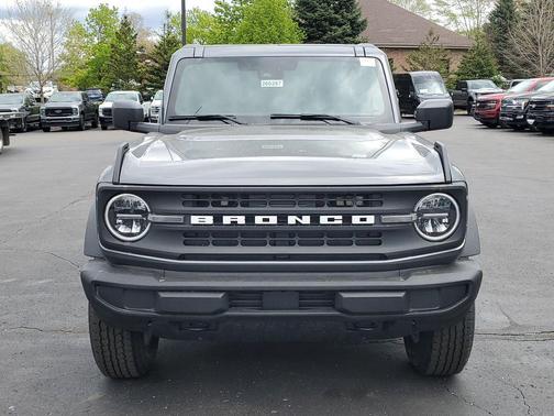 Carbonized Gray Metallic 2026 Ford Bronco Big Bend