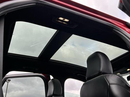 2022 Ford Edge ST