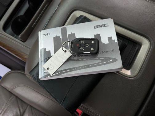 2019 GMC Yukon XL Denali