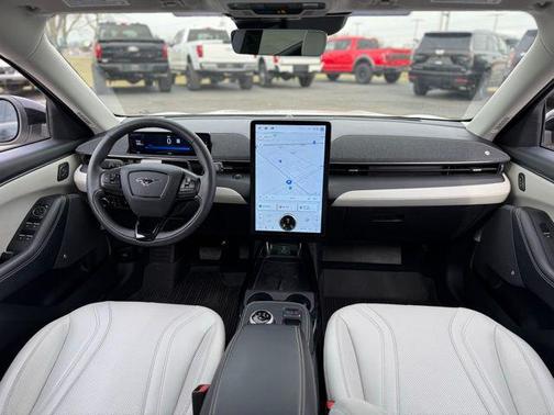 Star White Metallic Tri-Coat 2023 Ford Mustang Mach-E Premium