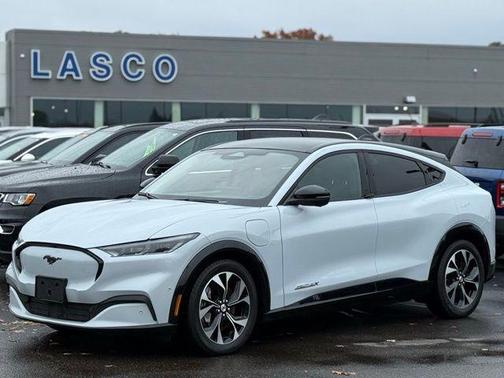 2022 Ford Mustang Mach-E Premium