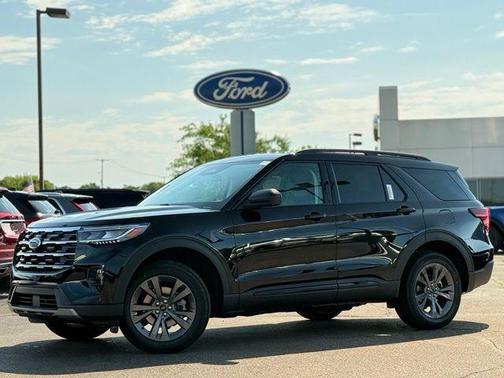 Agate Black Metallic 2026 Ford Explorer Active