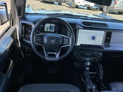 Carbonized Gray Metallic 2021 Ford Bronco Outer Banks
