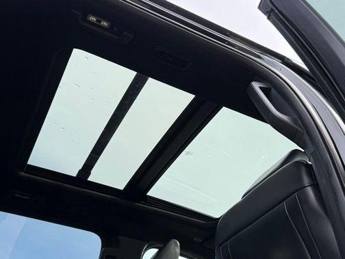 Agate Black Metallic 2021 Ford Expedition XLT