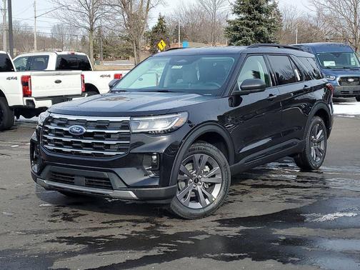 2026 Ford Explorer Active w/200A Pkg