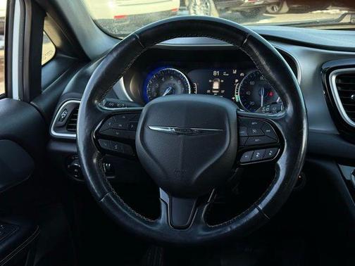 2020 Chrysler Pacifica Touring